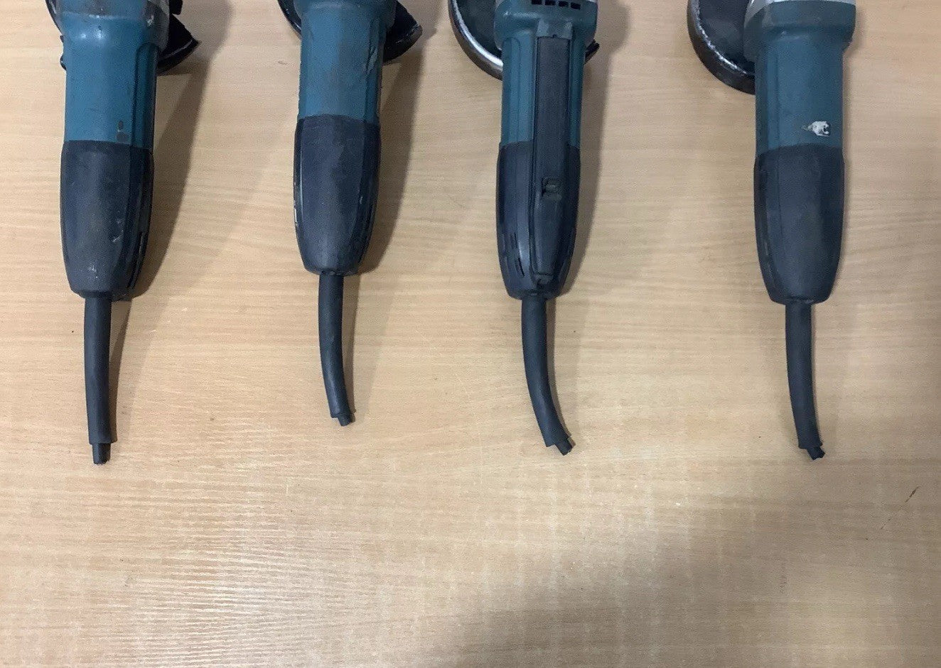 MAKITA GA4530 4 1/2 Angle Grinder 110v Spears and Reapers