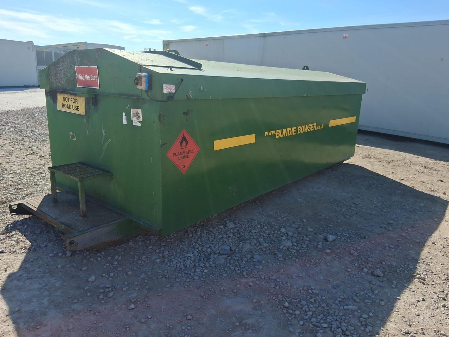 BUNDIE BOWESER FUEL TANK 10,000L