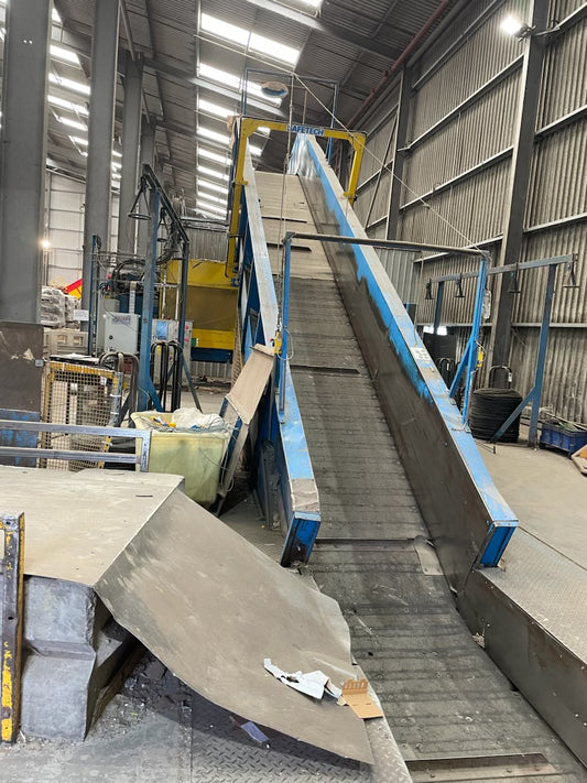 PERSONA BALER AND CONVEYOR